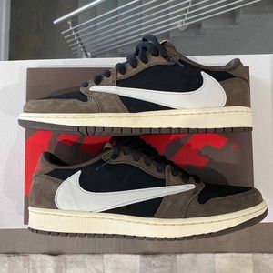 Travis Scott retro low 1s